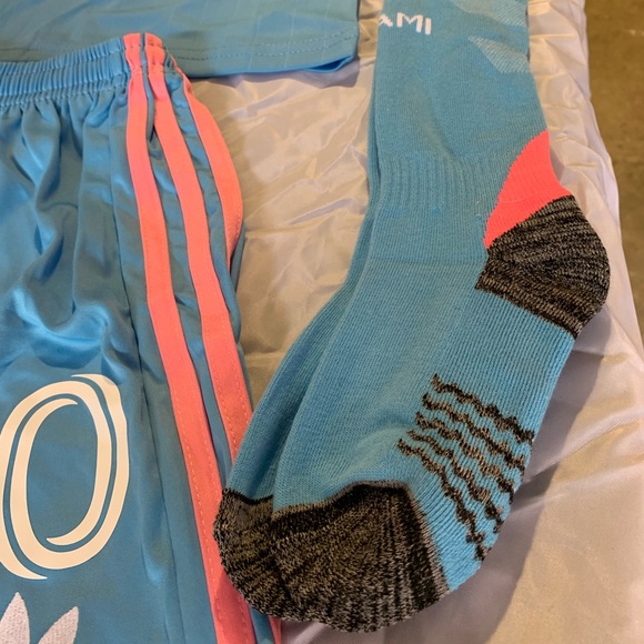 Kids Inter Miami 25/26 Jerseys - Picture 7 of 14